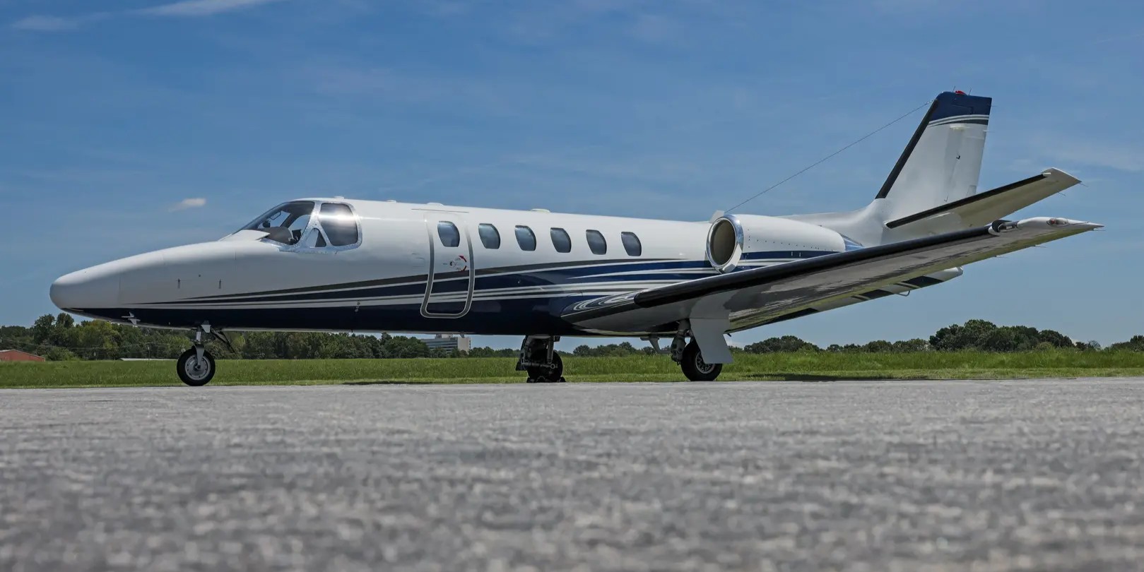 Light Jet - Citation Bravo: Perfect jet for short trips