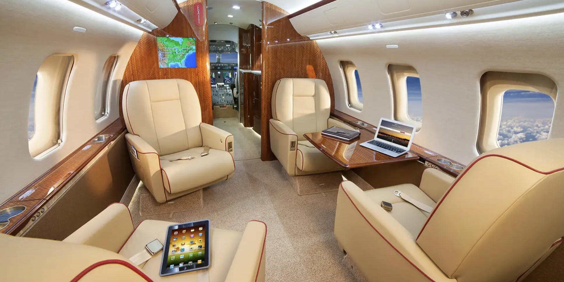 Bombardier Challenger 605