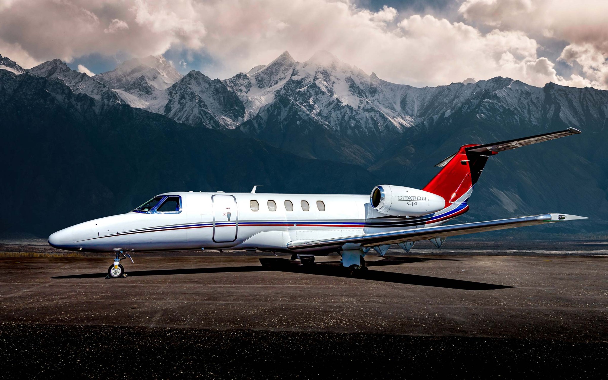 Cessna Citation CJ4: Performance, luxury, and efficiency