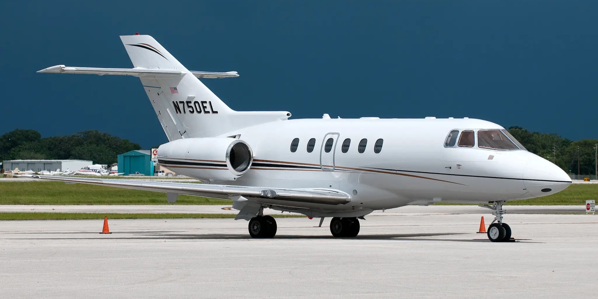 Hawker 750 & 750XP review: Performance, features, and legacy