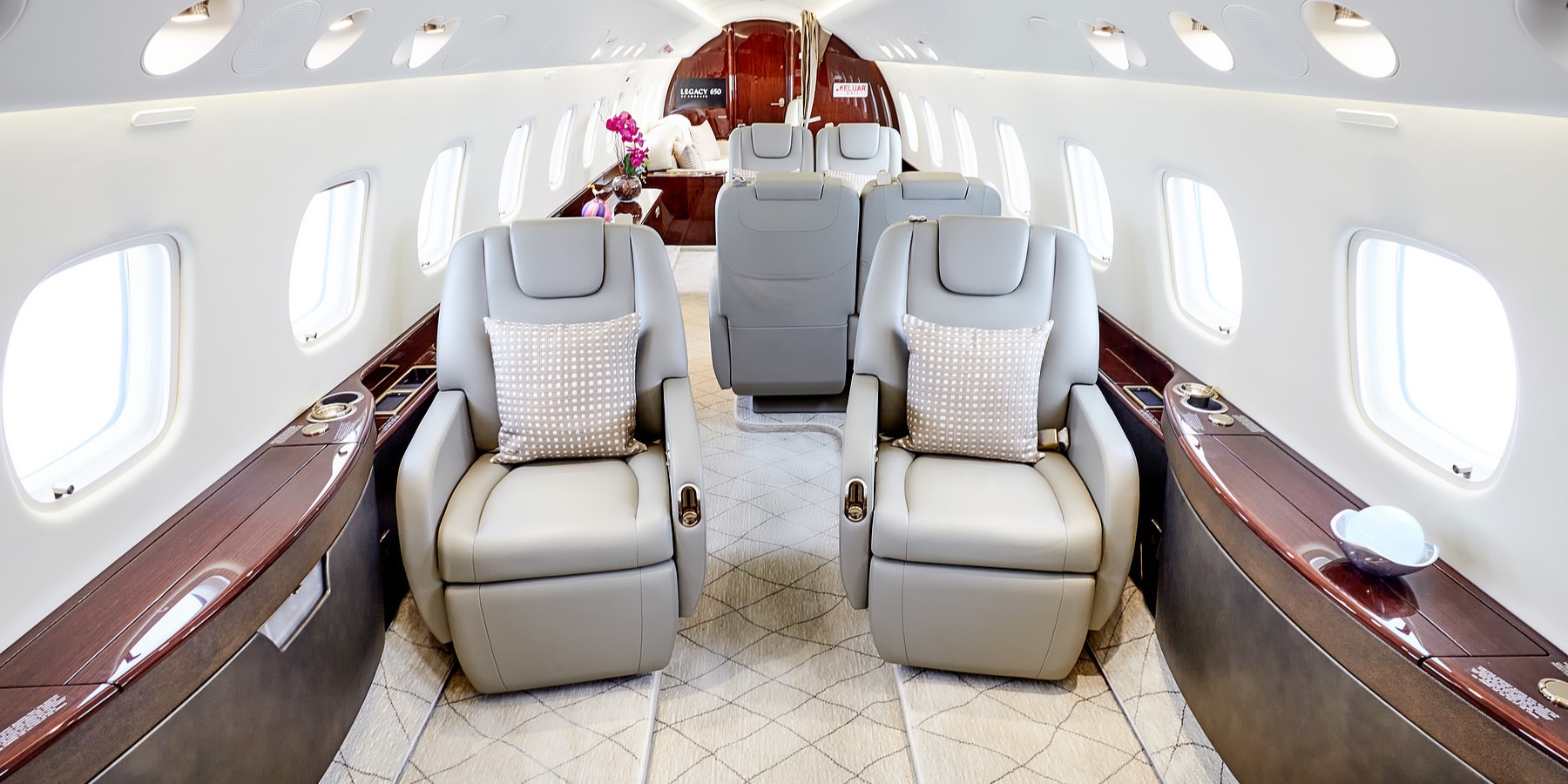 Legacy 600