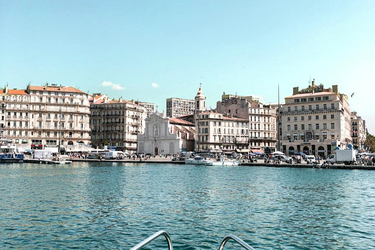 Private jet to Marseille